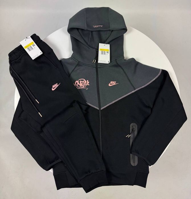 Костюм Nike Tech Fleece x Central Cee / tracksuit Nike Tech Fleece x Central Cee black grey pink / спортивный костюм Nike