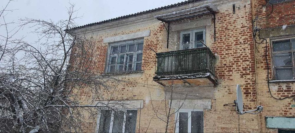 Продам 2-х кімнатну квартиру м. Зміїв