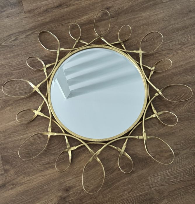 Espelho Decorativo Redondo com Moldura Dourada