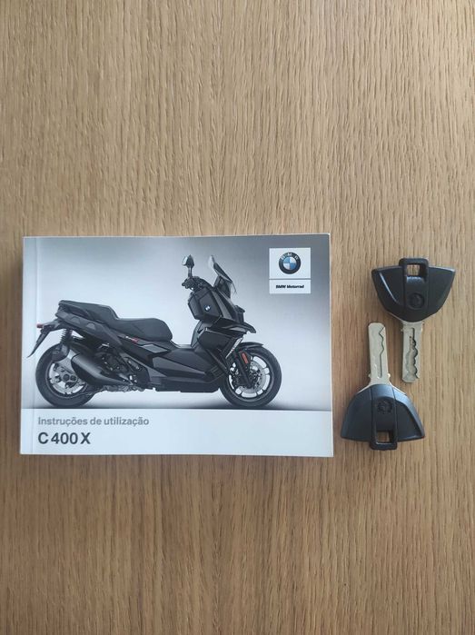 BMW C400X com 3750 km's