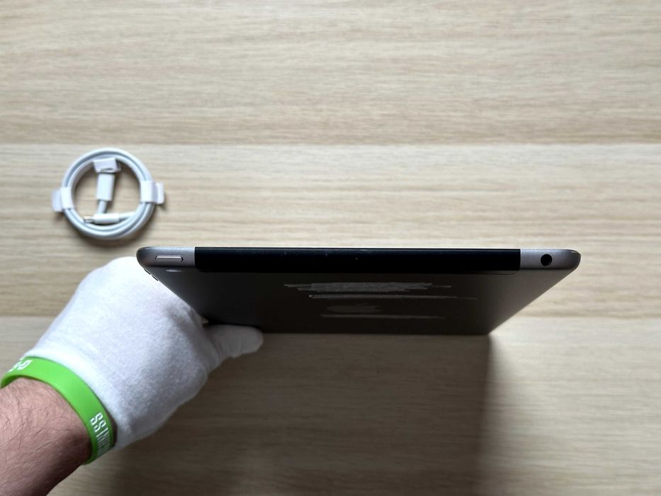 iPad 5 32GB LTE – Czarny – 99% Baterii, Sprawny, 30 dni gwarancji