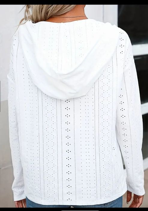 Біла кофтинка з капюшоном