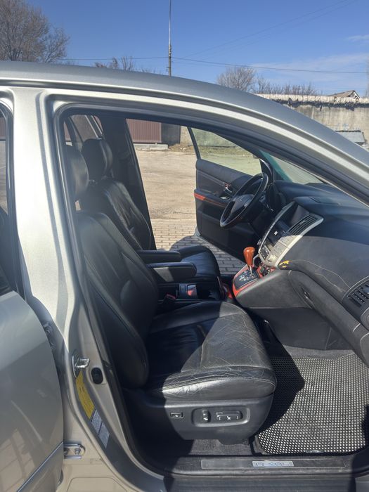 Продам Lexus RX 300