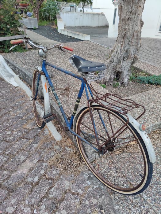 Bicicleta antiga - Vintage