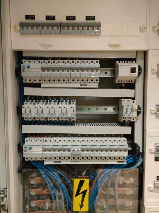 Carregador carro eletrico e Serviços Eletricidade etc.