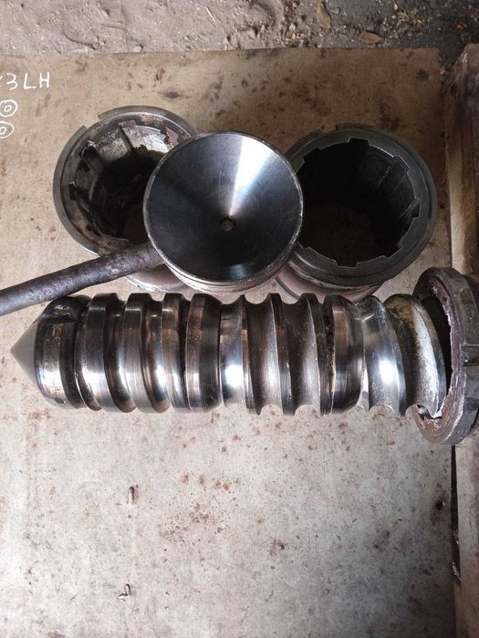 запчасти до экструдера шнек гильза фильера шкив вал