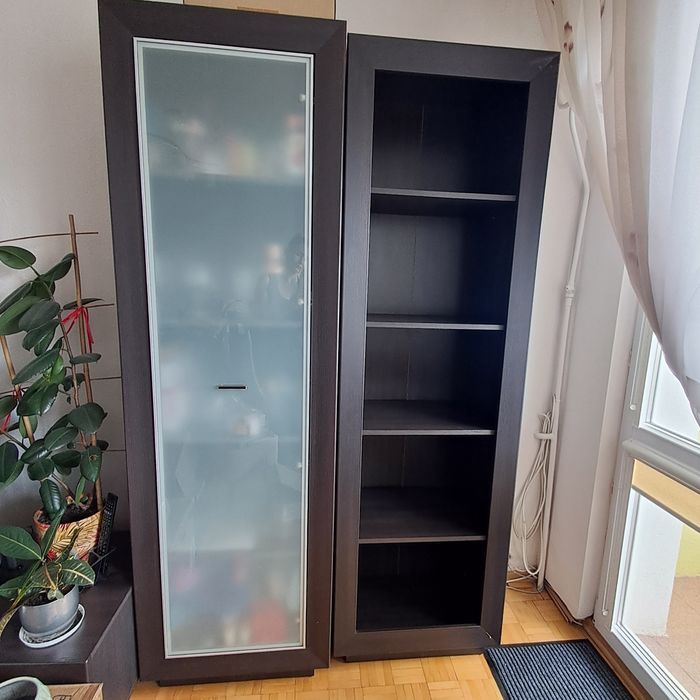 Stół + 6 krzeseł + inne