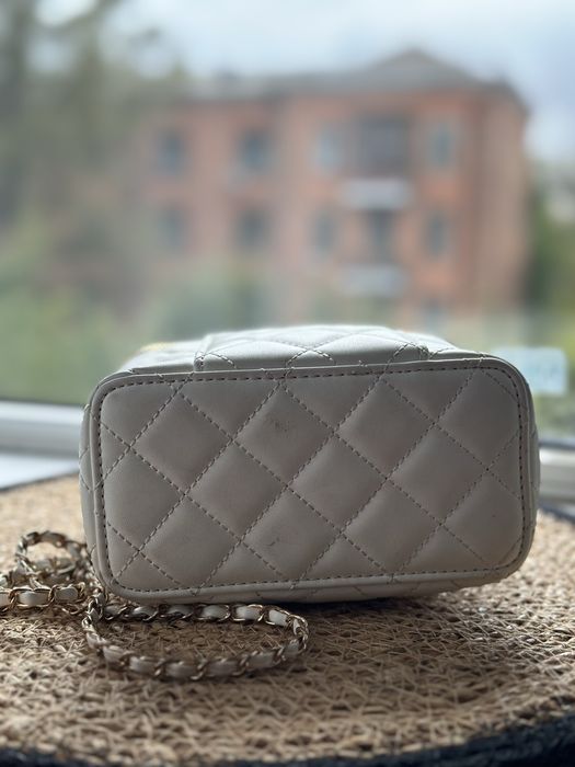 Сумка клатч в стилі Chanel біла