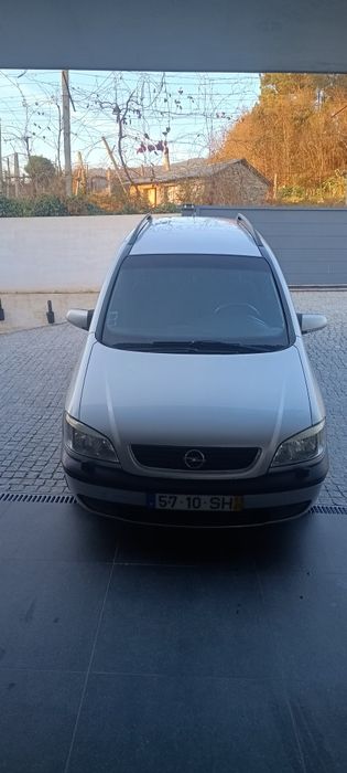 Opel Zafira 2.0 com 7 Lugares