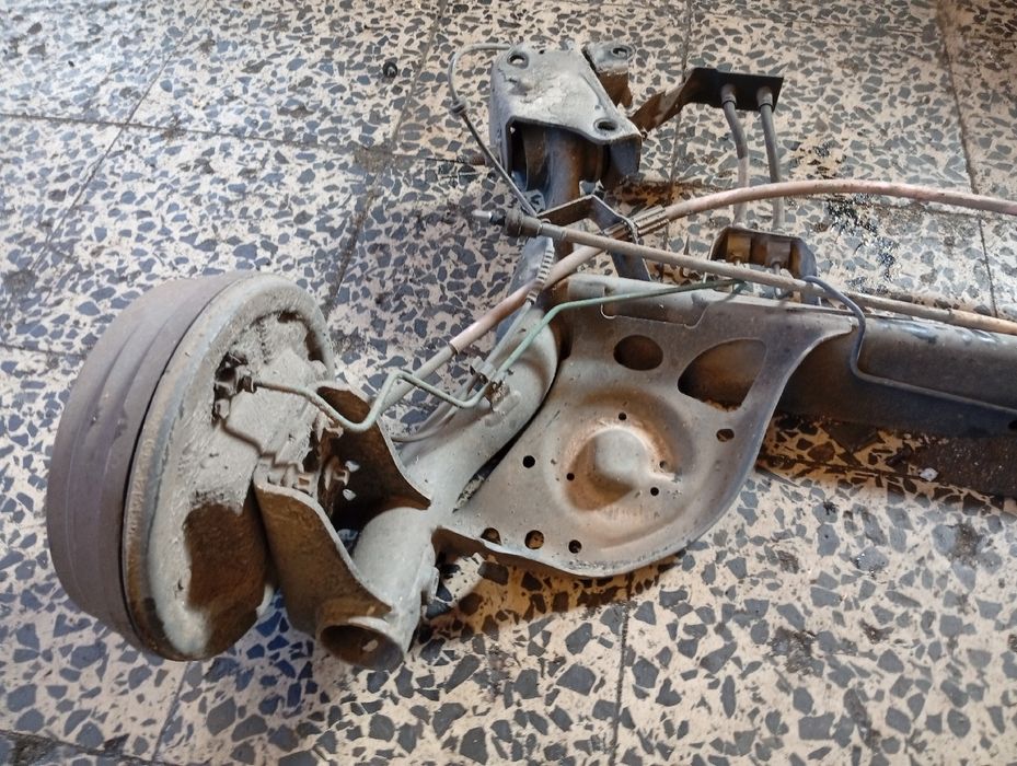 Eixo traseiro - renault clio iii (br0/1, cr0/1) | 05 -