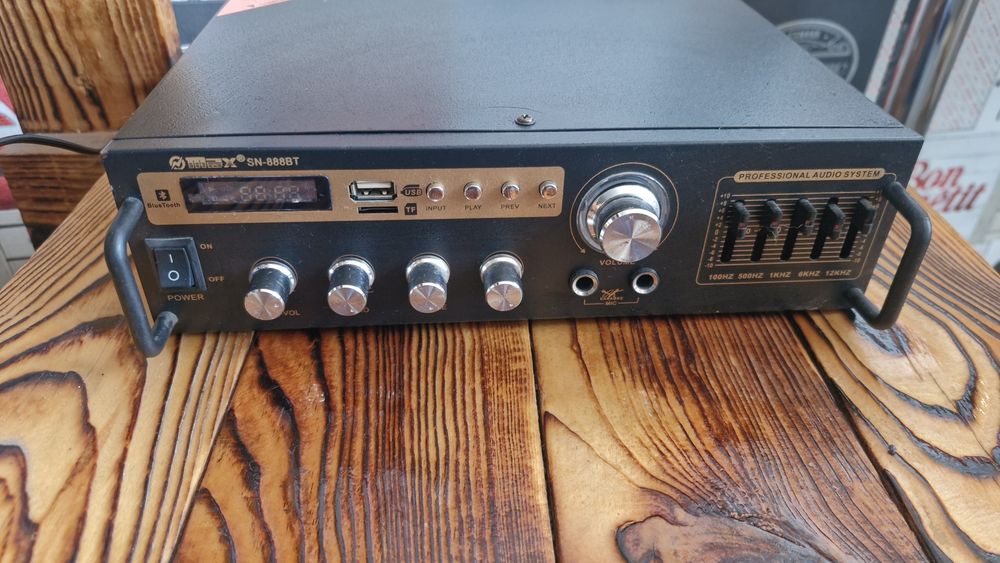 Усилитель звука 2x40 Вт