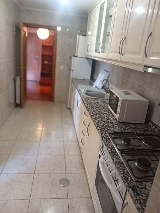 Aluguer de dois quartos com suíte