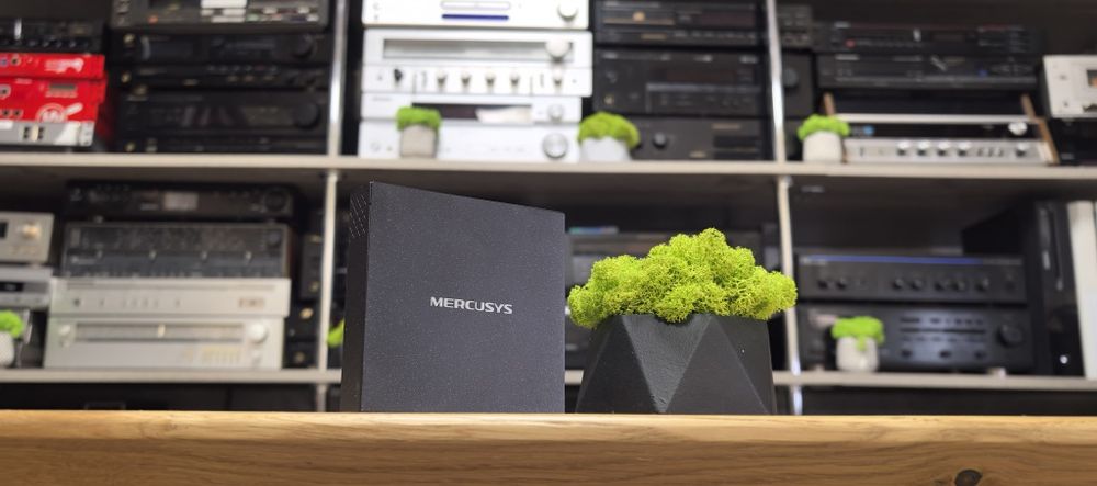 Репітер Mercusys AX1500/Свіч Mercusys MS105GS