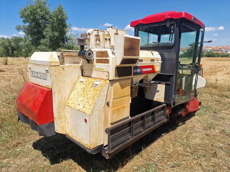 Mini Ceifeira Debulhadora Yanmar CS21 - Fabricada no Japão - Cabinada