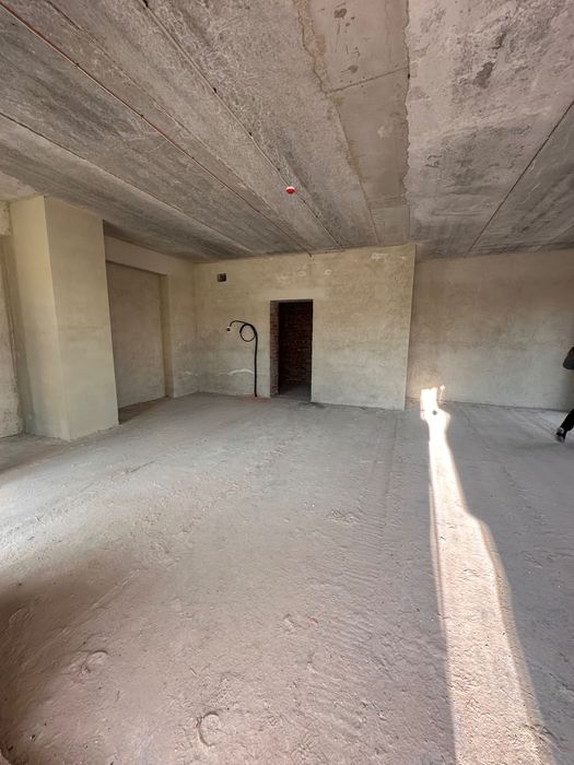 Оренда комерції 60м,ЖК Садова Алея,Пустомити,фасадне,1 поверх,4 вікна