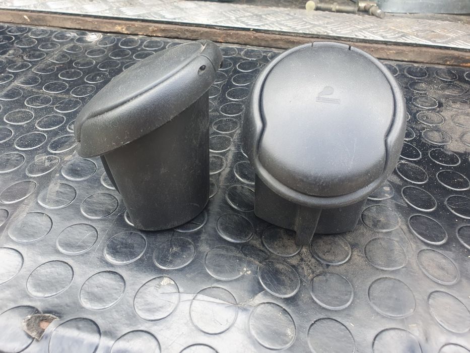 Попільничка, пепельница, renault trafic 2