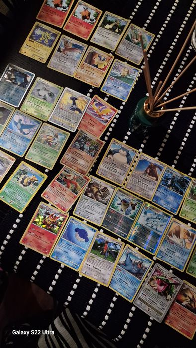 Zestaw kart Pokemon