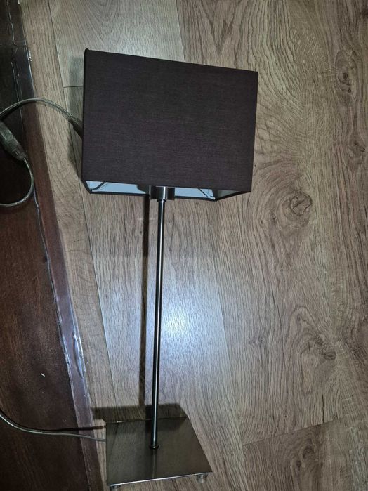 Par de Candeeiros de Mesa / Cabeceira – Inox e Abat-jour Castanho (50 cm)