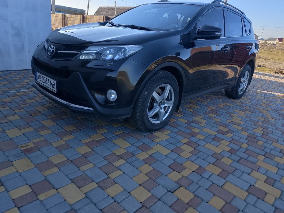 Toyota RAV4 2014рік 2.2D