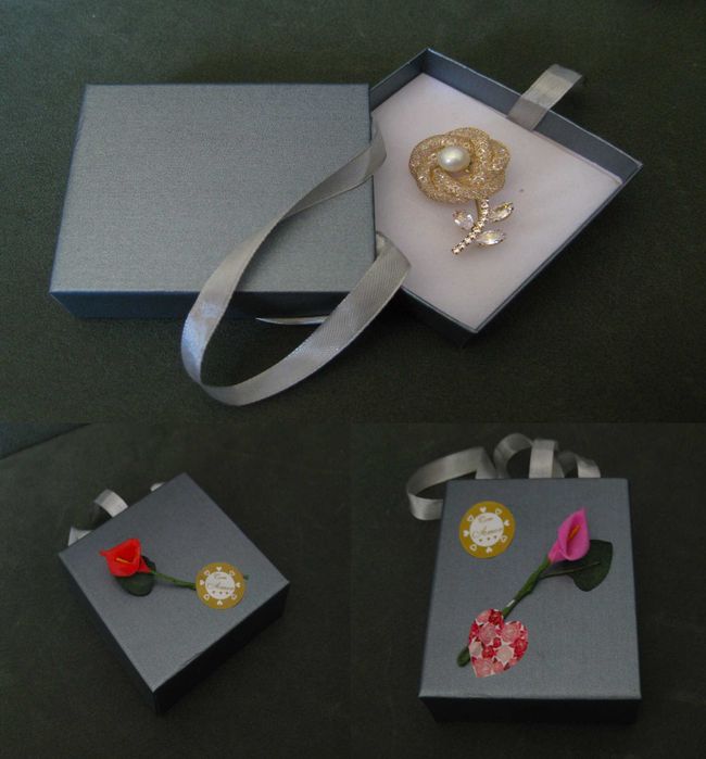 Alfinete / Broche / Pregadeira Flor Dourada c/ Perolas NOVO