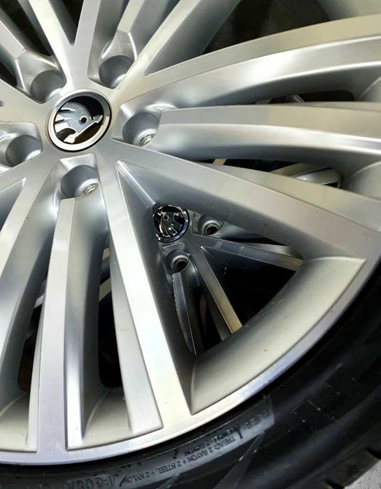 Koła Felgi SKODA SUPERB 3 sirius 19''