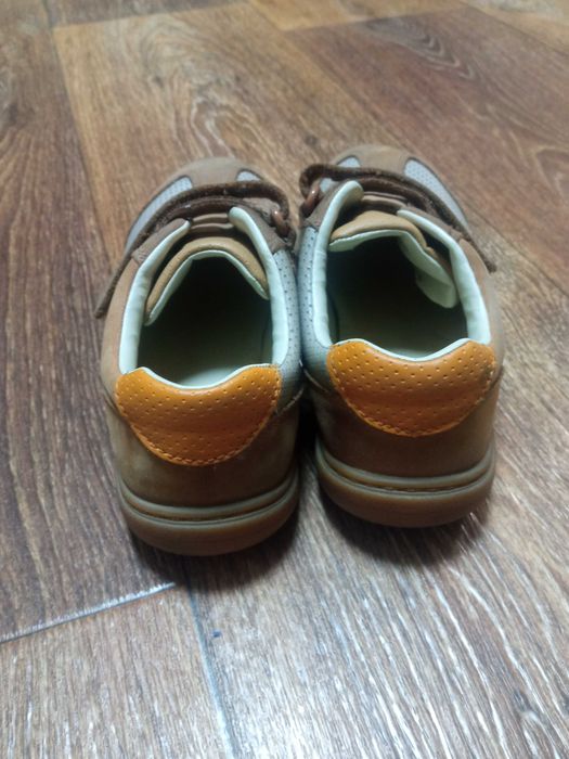 Кросівки хлопчакові Clarks шкіряні