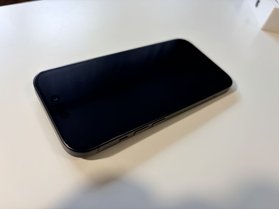 IPhone 15 czarny 128GB