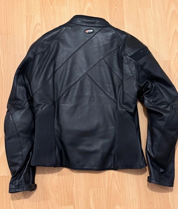 Casaco motard feminino T4 com proteções ombro, cotovelos, lombar