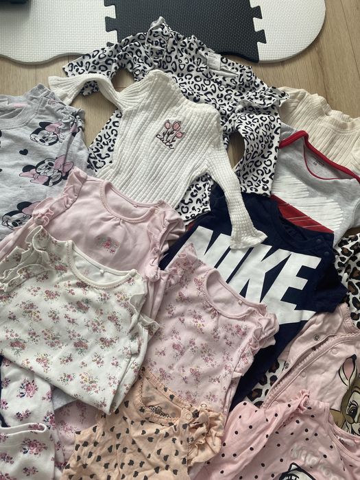 Paka ubranek niemowlecych