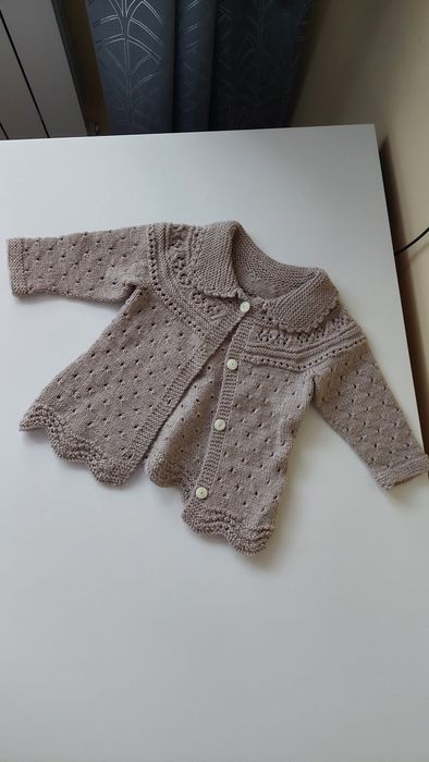 Sweterek dla dziewczynki 68