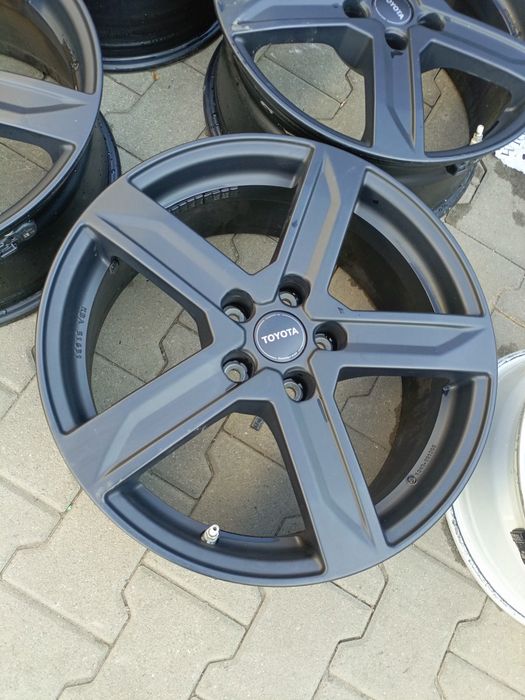 Felgi aluminiowe Toyota Lexus 5x114,3  et45 7,5jx18