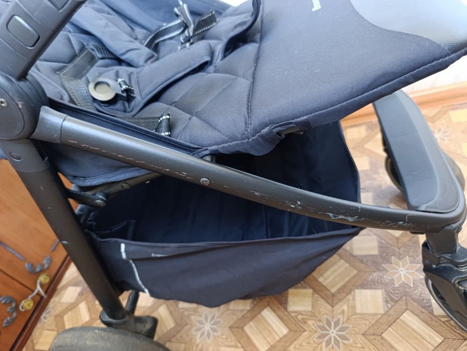 Коляска прогулянкова