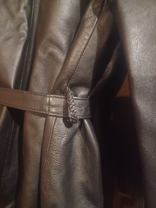 Casaco de senhora em couro