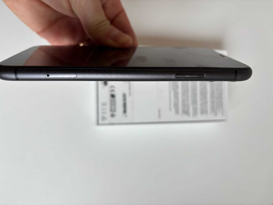 Telemovel iPhone 11 Black 128GB