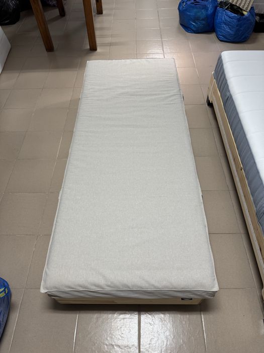 Colchão solteiro Ikea 80x200cm