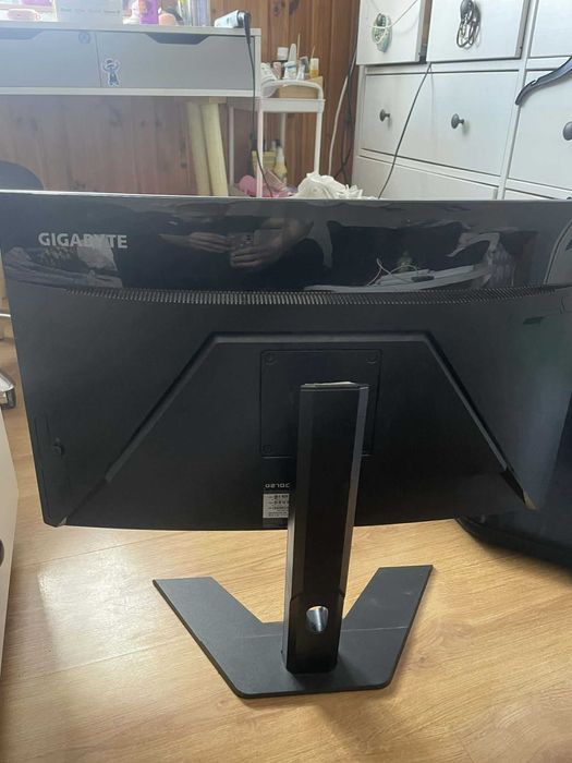 Monitor Gigabyte G27QC 165hz 1440p idealny
