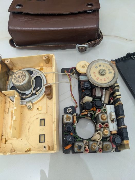 Винтажный радиоприемник Планета, рабочий