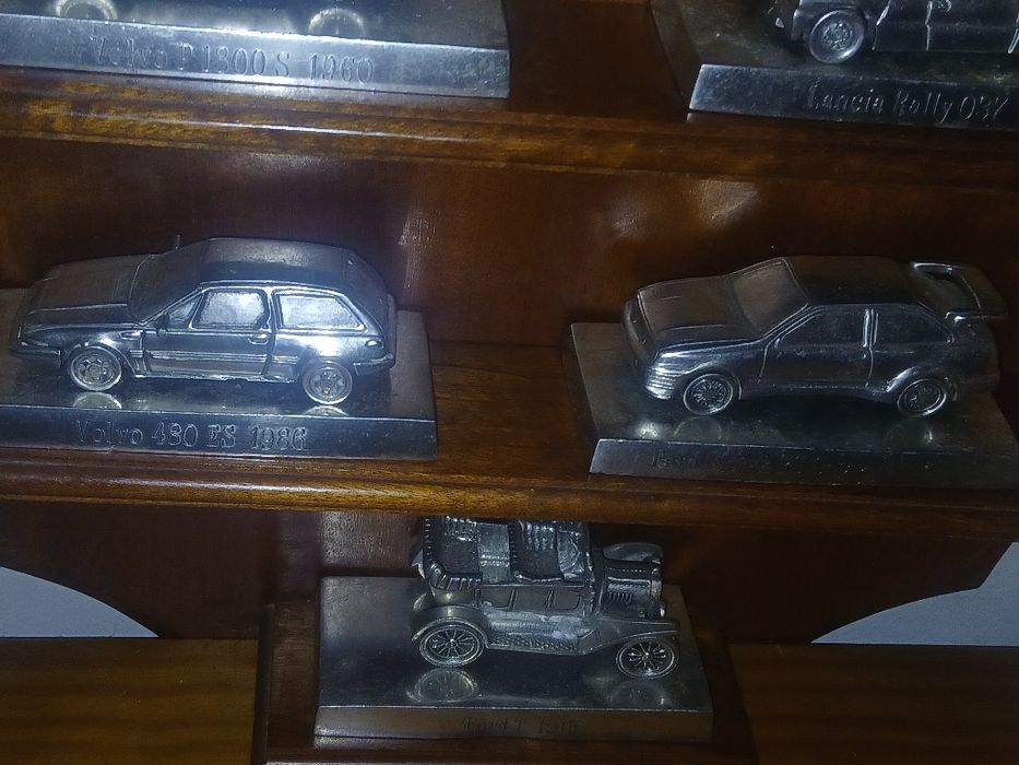 Coleção 12 carro de estranho edição limitada