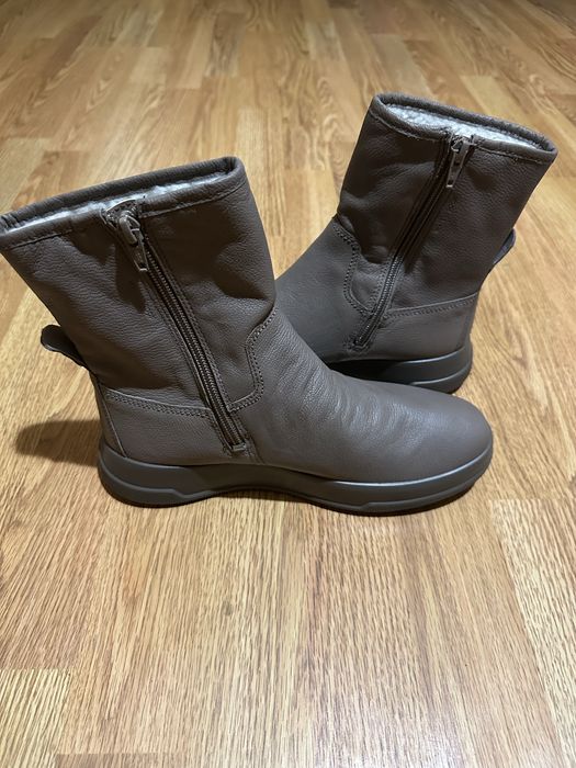 Продам жіночі черевики
