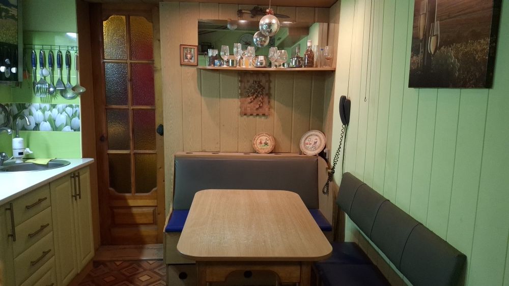 Продам затишний будинок, ідеальний для тихого, спокійного життя.