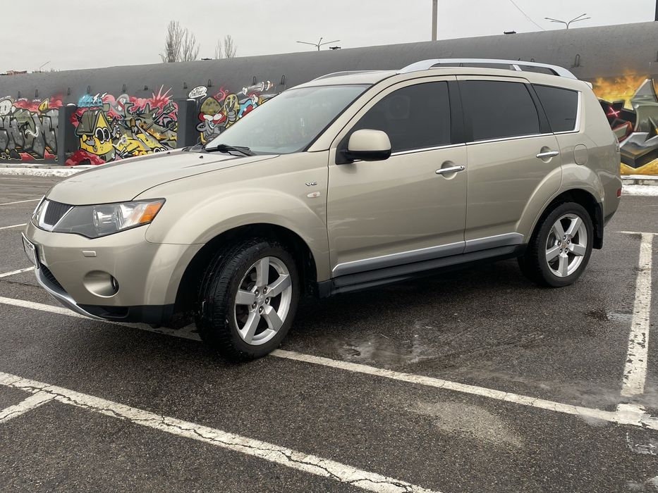Mitsubishi Outlander Xl