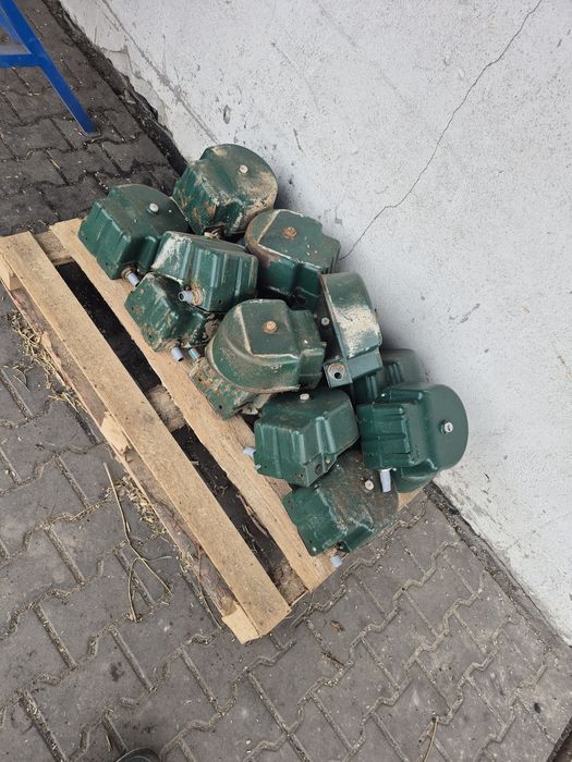 Sprzedam poidła pływakowe