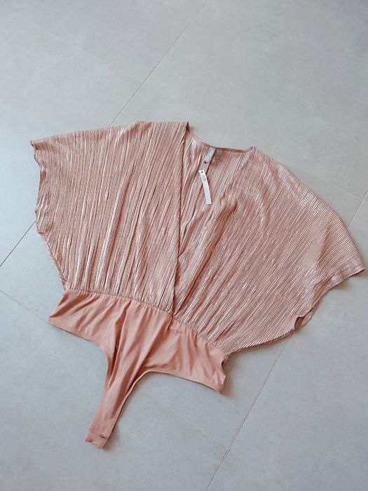 Жіноче боді / боді від Asos новий