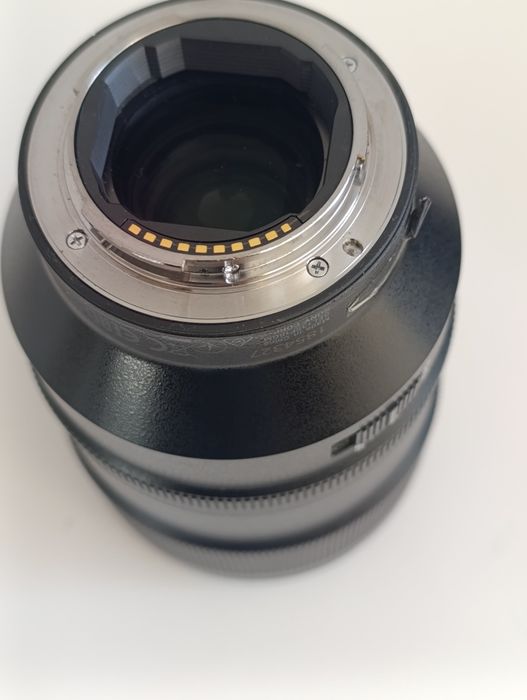 SONY FE 135mm f/1.8 GM