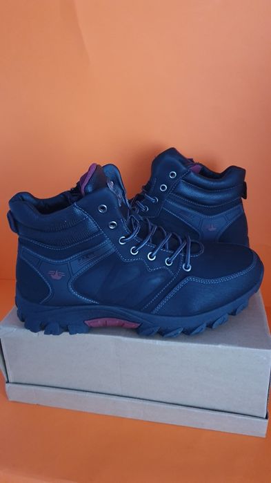 Buty nowe męskie trekkingowe ocieplane czarne rozmiar 44