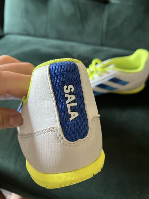 Buty Adidas Sala rozm. 44
