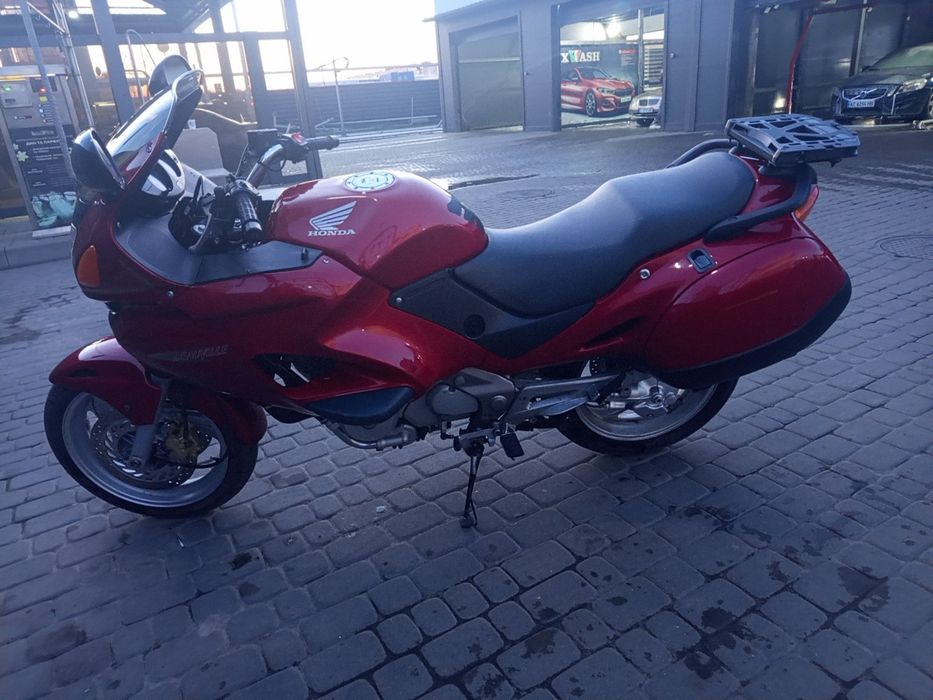 Honda NT 650 Deauville