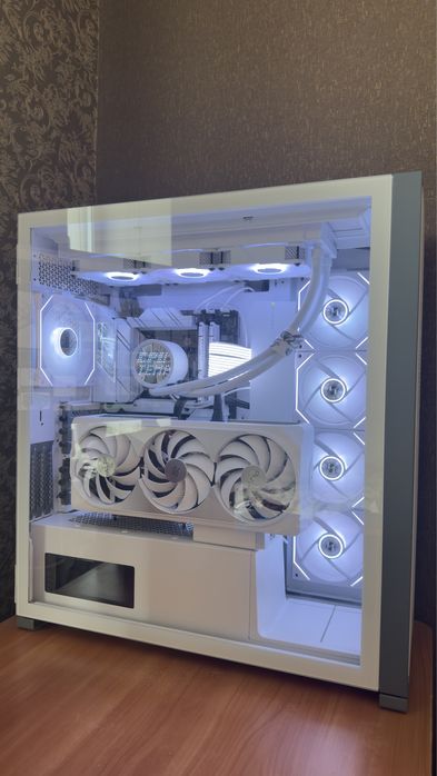 Ультра білий ігровий ПК преміум-класу | RTX 4080 | Ryzen 7 | DDR5