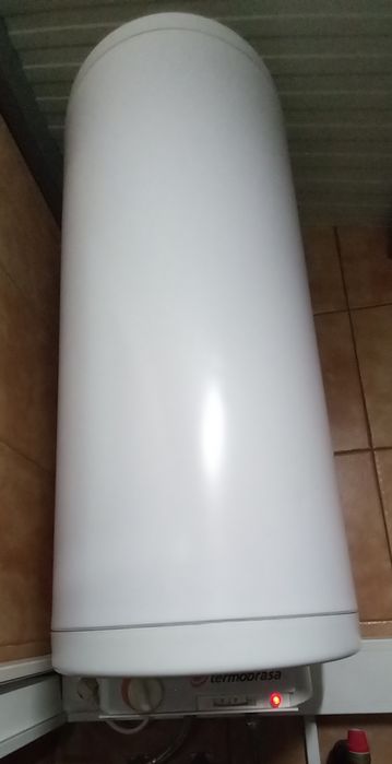 Cilindro , termoacumulador.