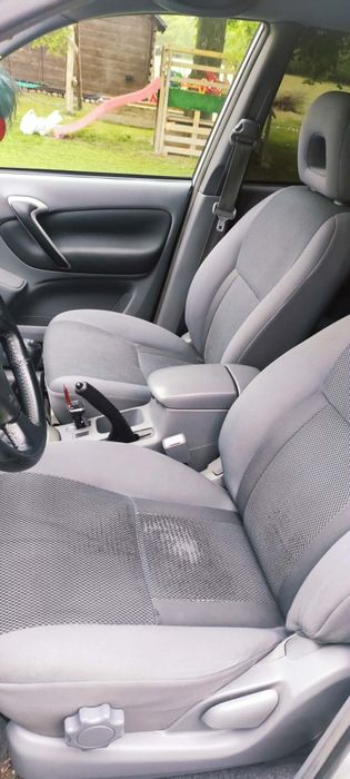 Toyota Rav4 2002r 2.0 D-4D